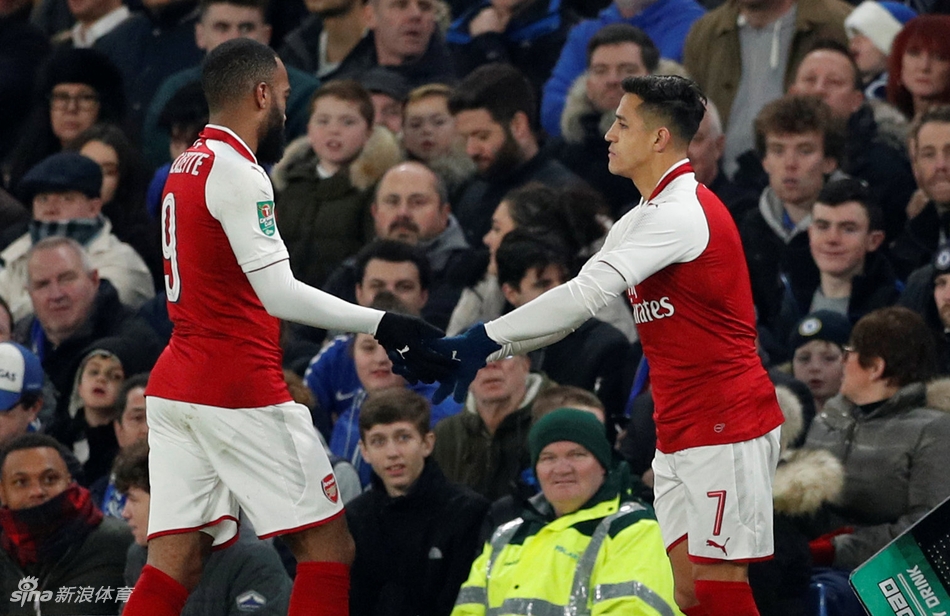 桑切斯替补登场