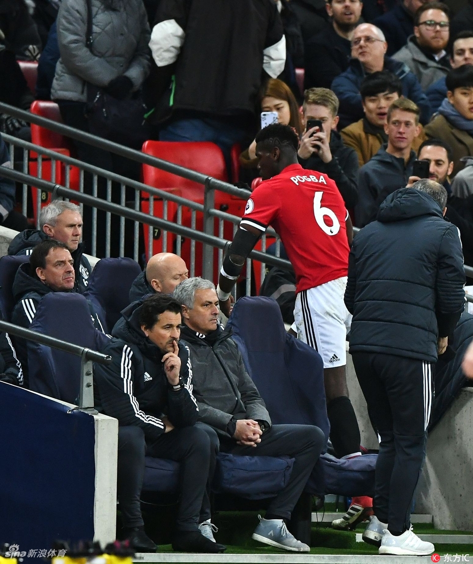 博格巴被换下场