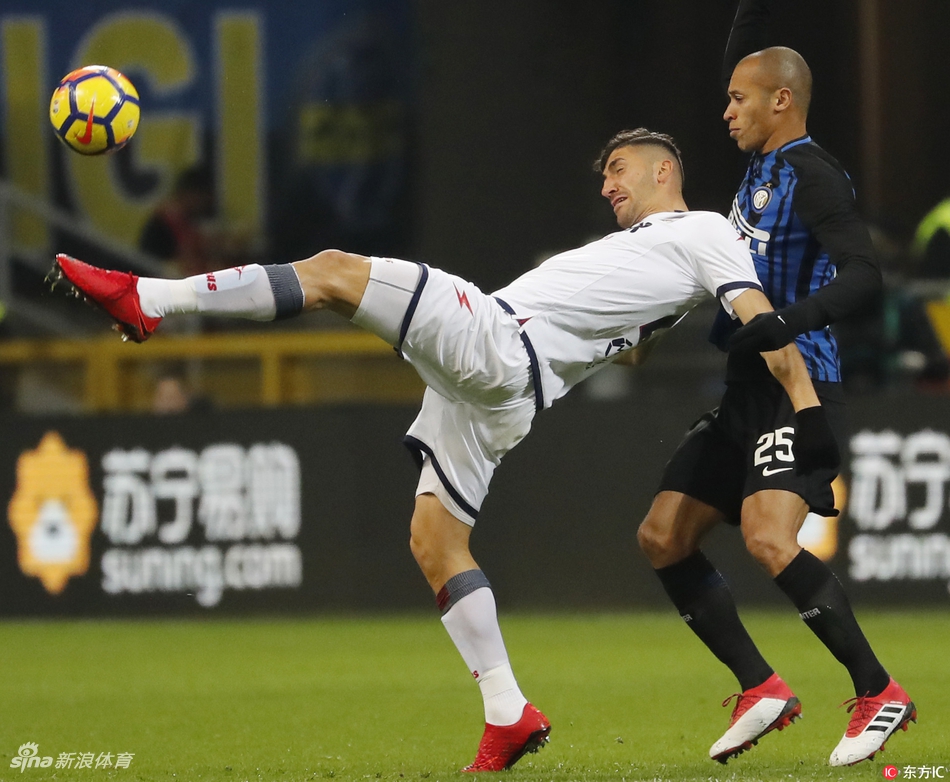 米兰达贴身防守