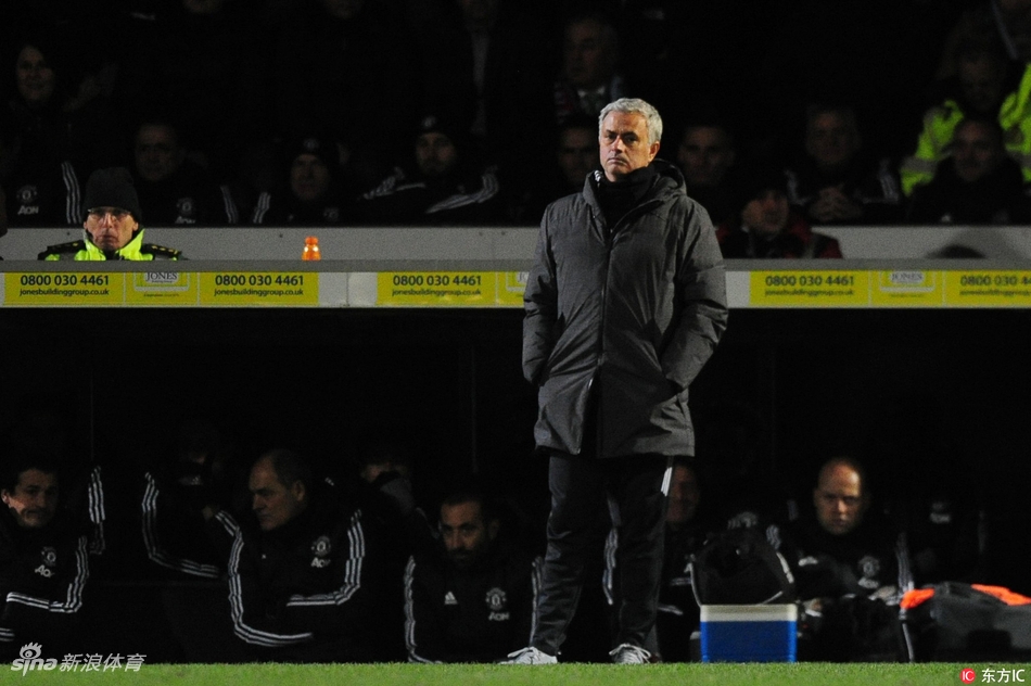 穆里尼奥场边指挥