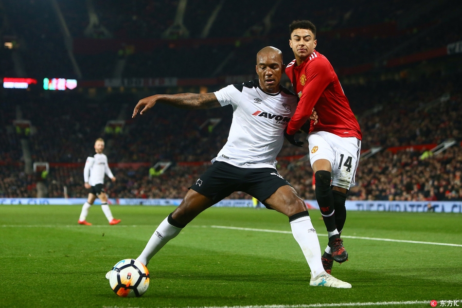 林加德前场逼抢