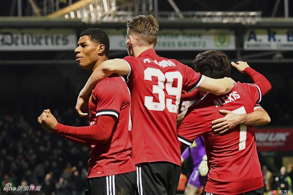 拉什福德破门庆祝