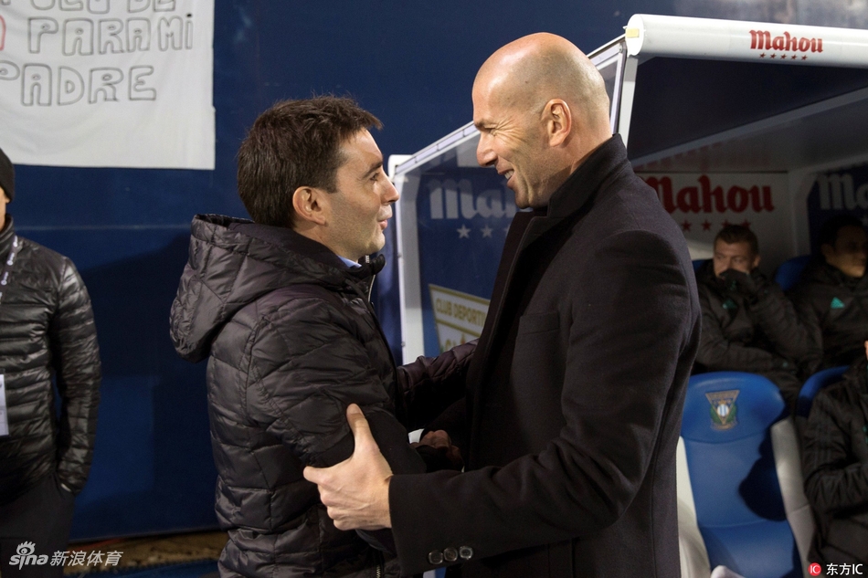 齐达内赛前寒暄