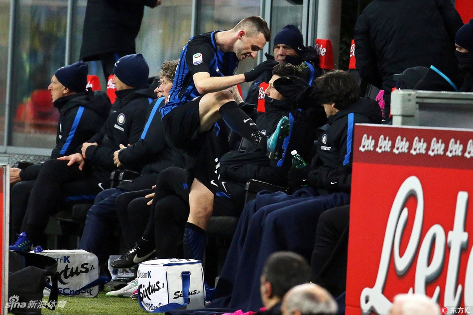 布罗佐维奇不满被换下