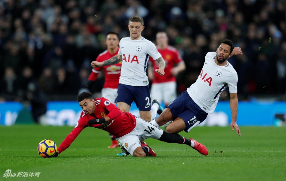 登贝莱铲翻林加德