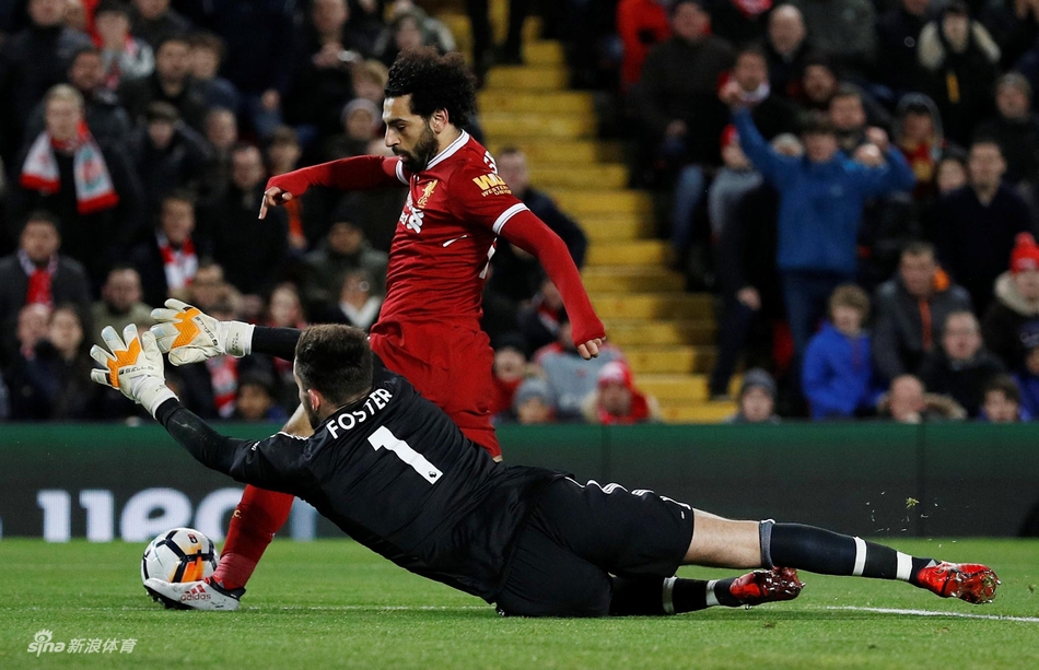 萨拉赫单挑门将