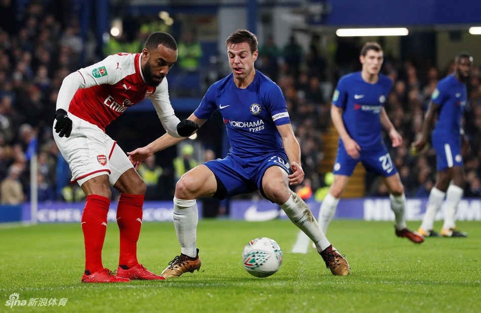 AZP防守拉卡泽特