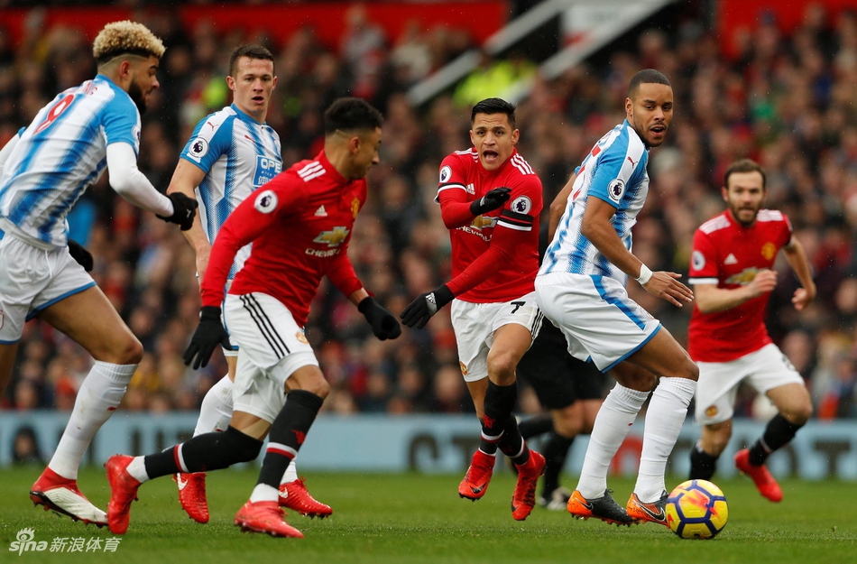 桑切斯与林加德前场配合