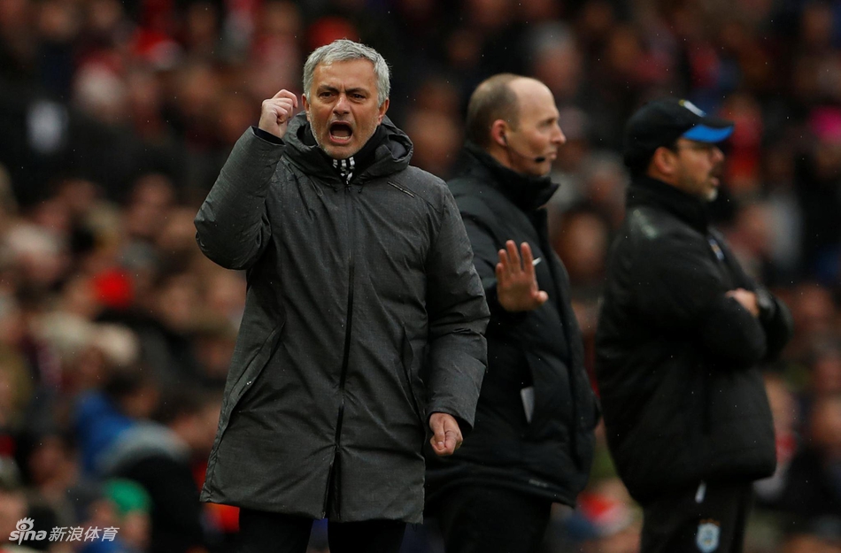 穆里尼奥不满判罚