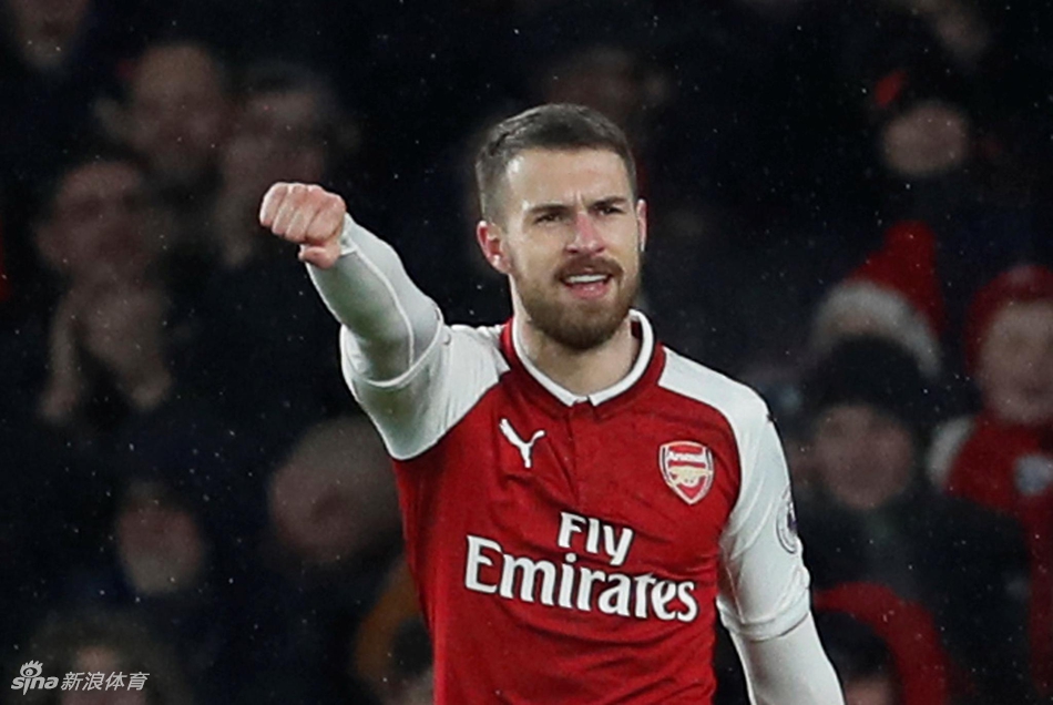 拉姆塞挥拳庆祝