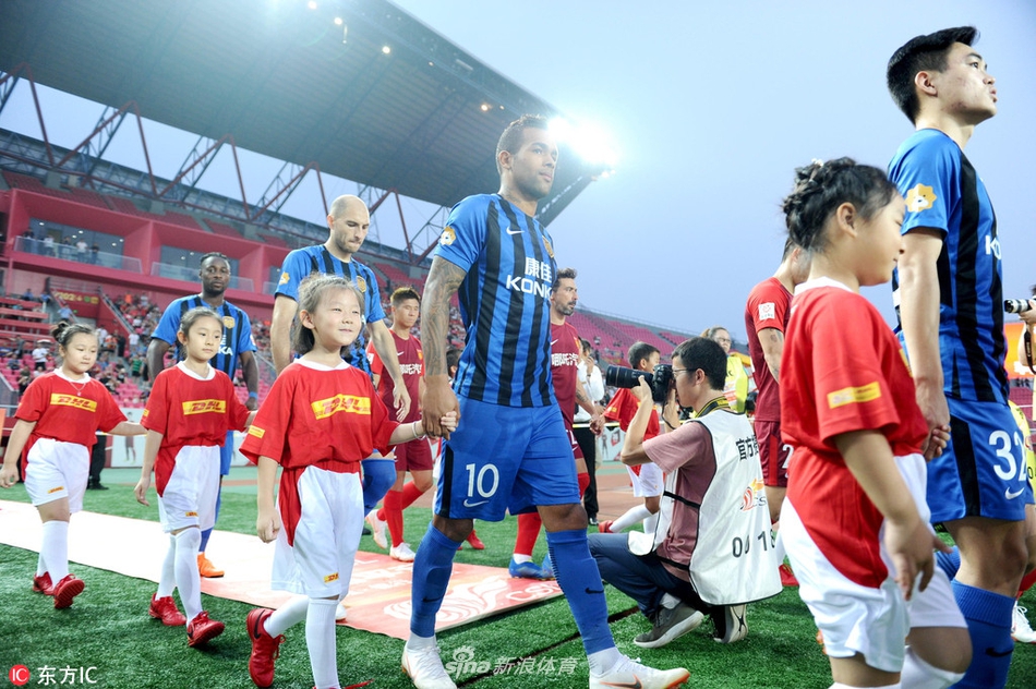 特谢拉领衔江苏苏宁