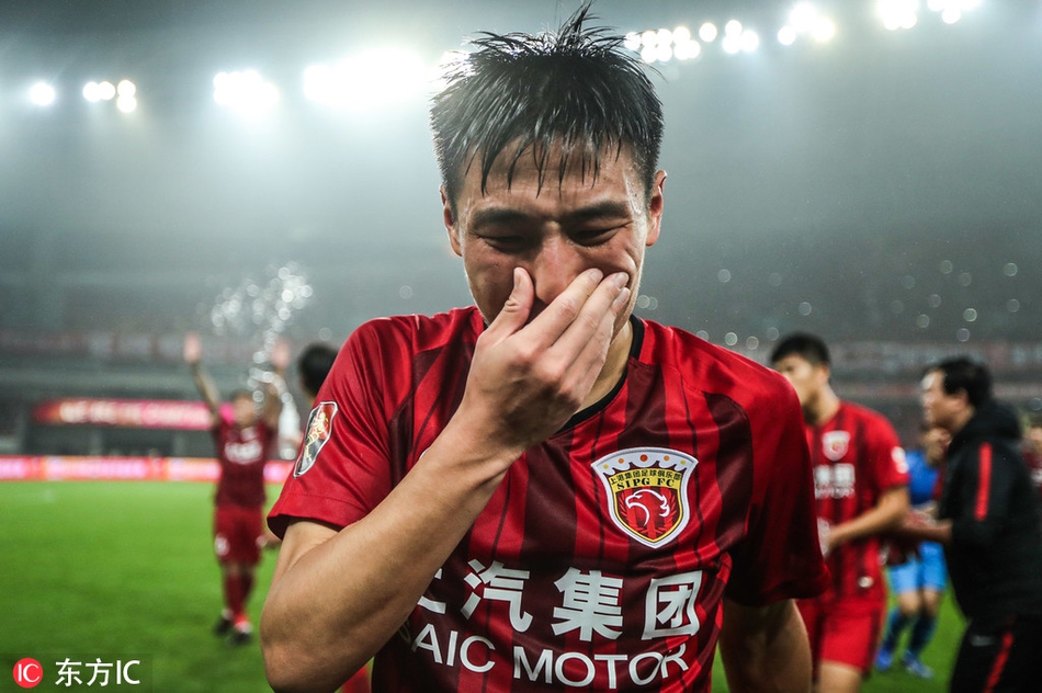 武磊击败外援射手群夺金靴