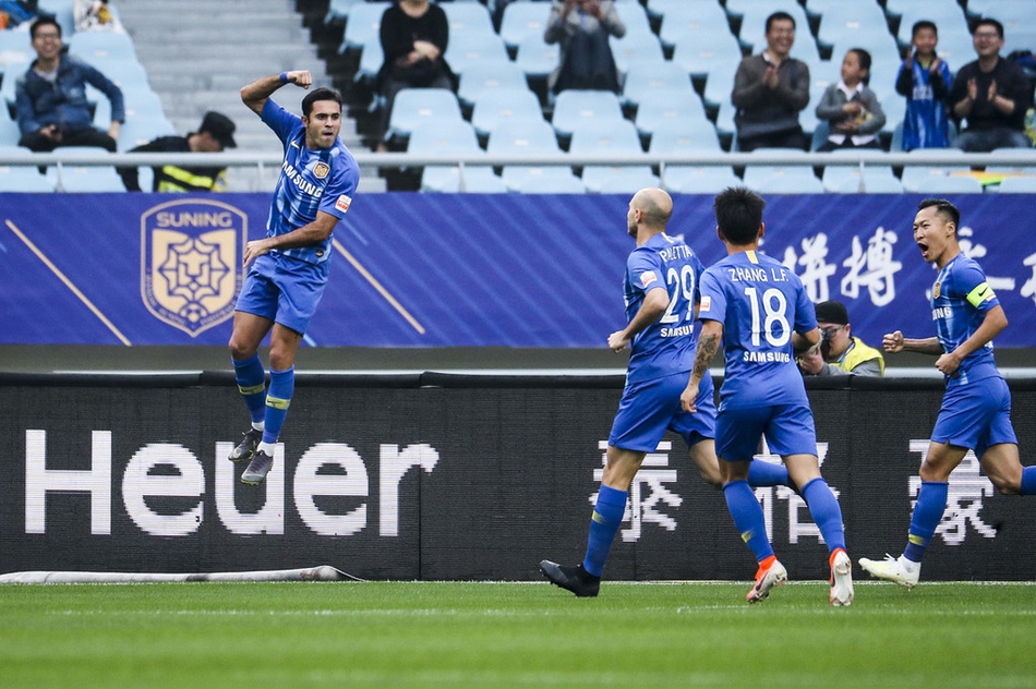 埃德尔首开纪录