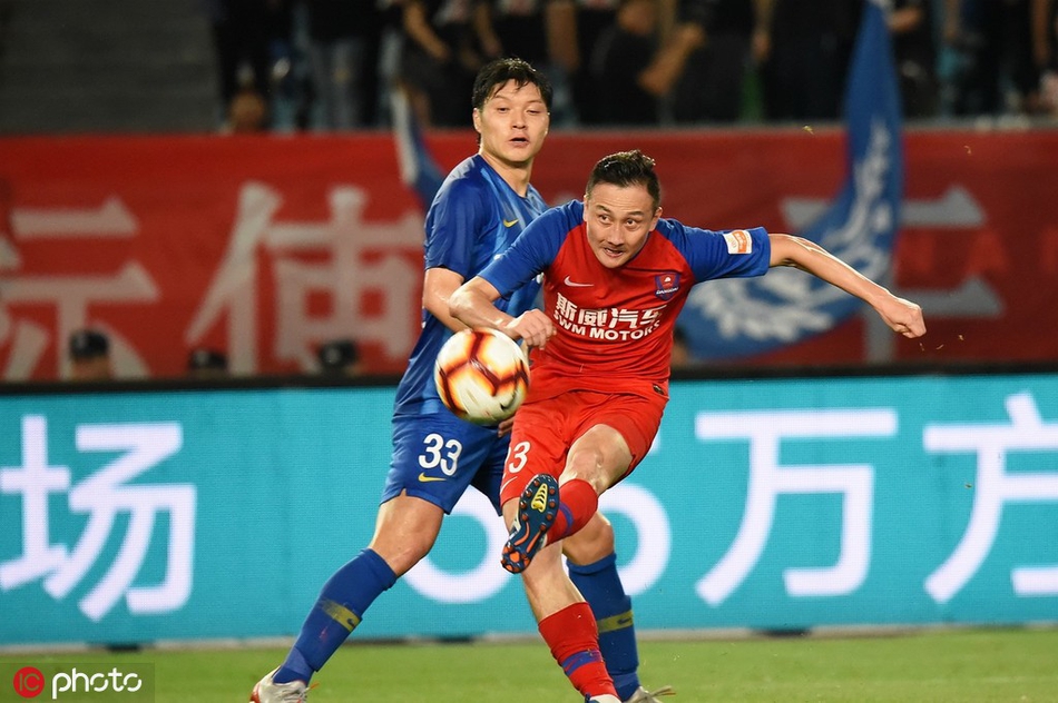 [中超]江苏苏宁3-1重庆斯威