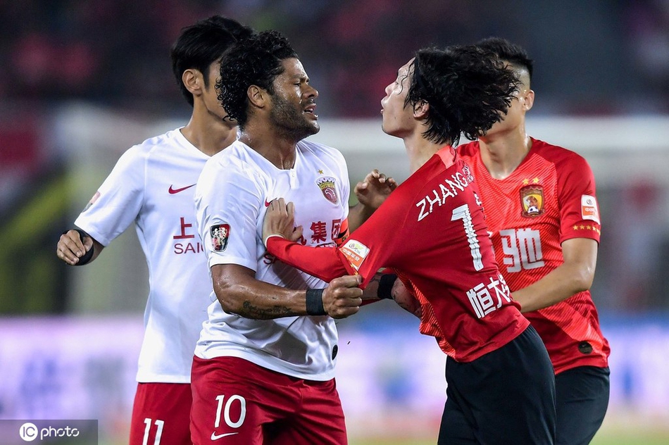 胡尔克张修维爆发小范围冲突