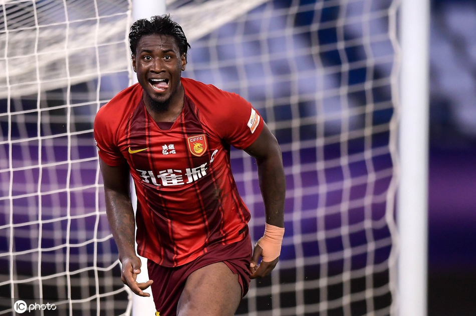 马尔康扩大领先优势