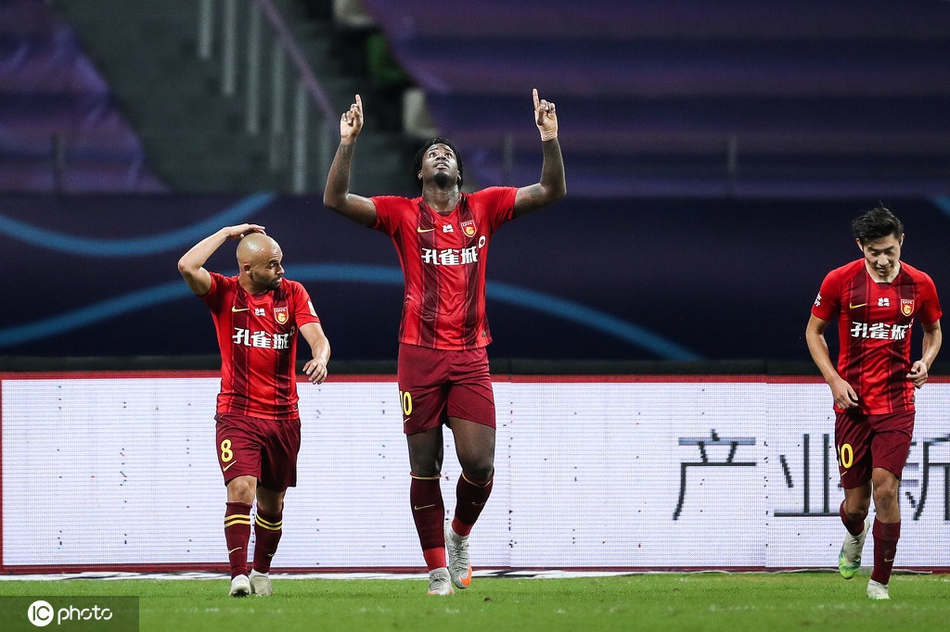 马尔康梅开二度