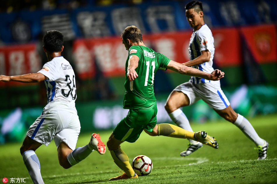 耶拉维奇射门瞬间