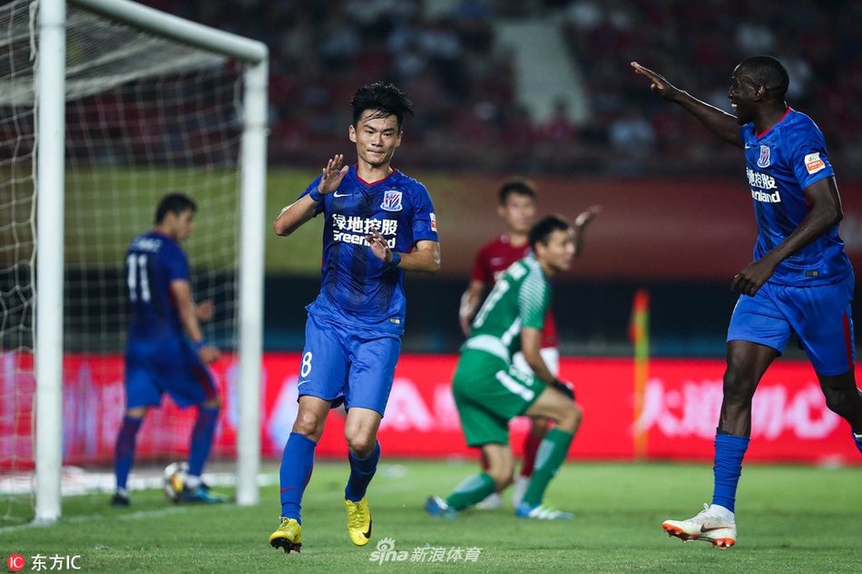 攻破老东家球门的张璐没有选择庆祝