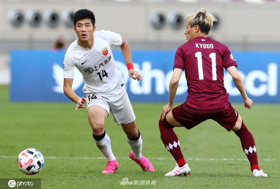 13 / 29 北京时间12月7日,2020年亚冠联赛1/8决赛神户胜利船和上海