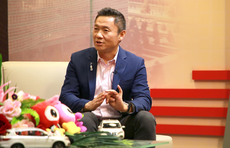 新浪网高级副总裁、新浪体育总经理魏江雷先生