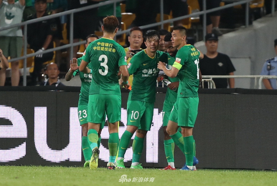 巴坎布连续八轮进球