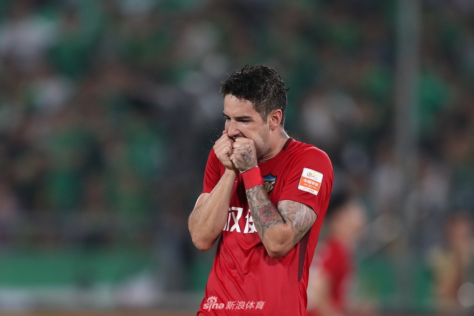 再次错失机会的帕托