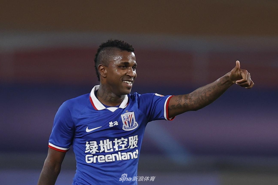 博拉尼奥斯梅开二度