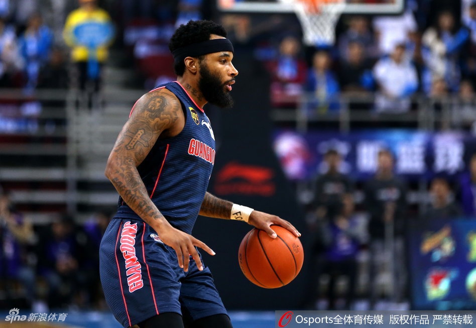 CBA第1轮:北京84-87广东