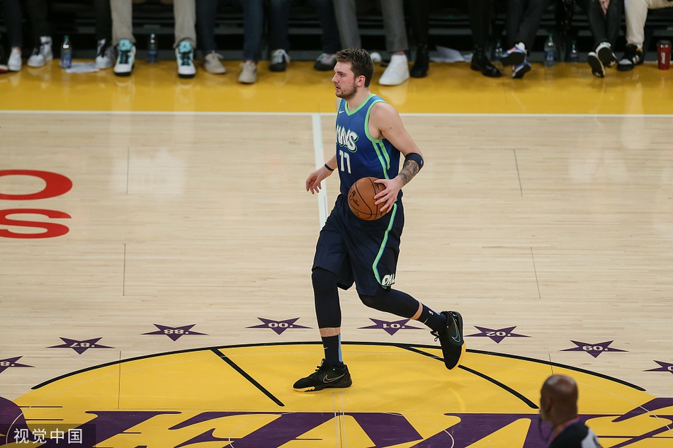 [常规赛]独行侠114-100湖人