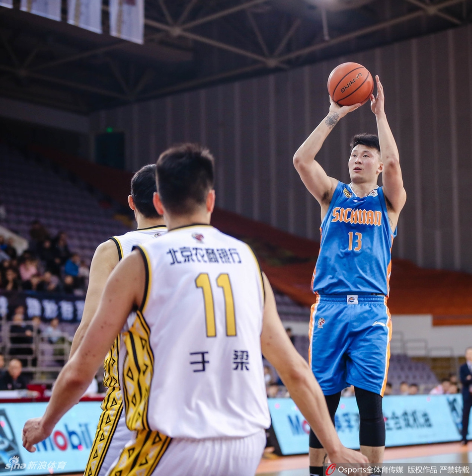 CBA第43轮第二比赛日精彩瞬间