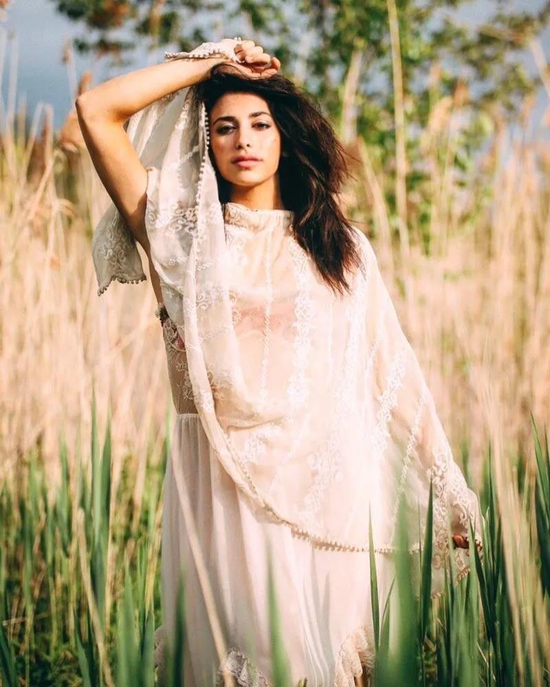 24岁绿军啦啦队身材绝佳！居然还是个艺术家，擅长舞蹈和室内设计