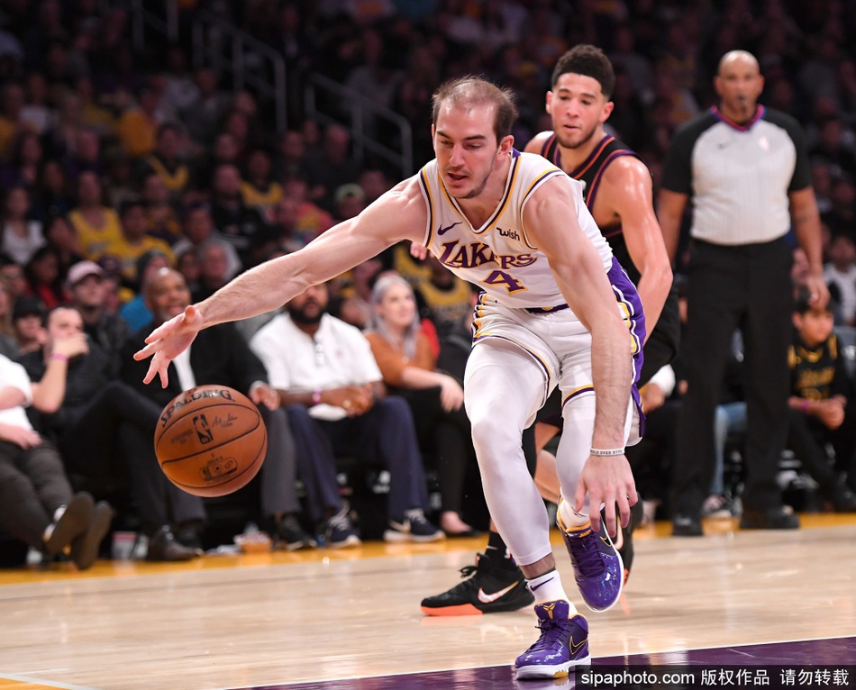 [NBA常规赛]湖人117-107太阳