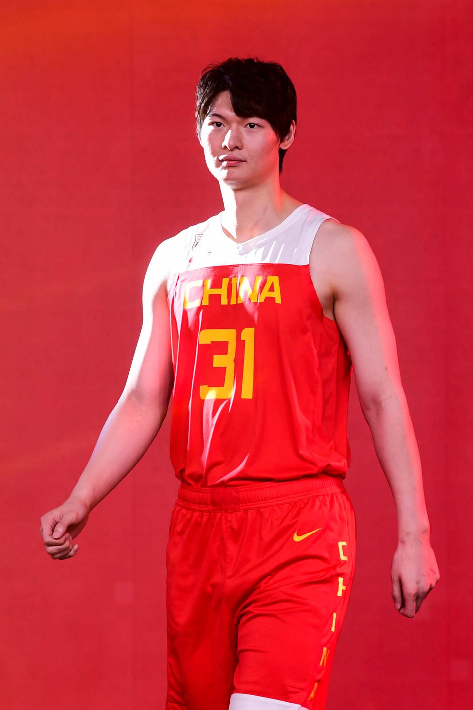 酷炫！中国男篮世界杯全新球衣曝光