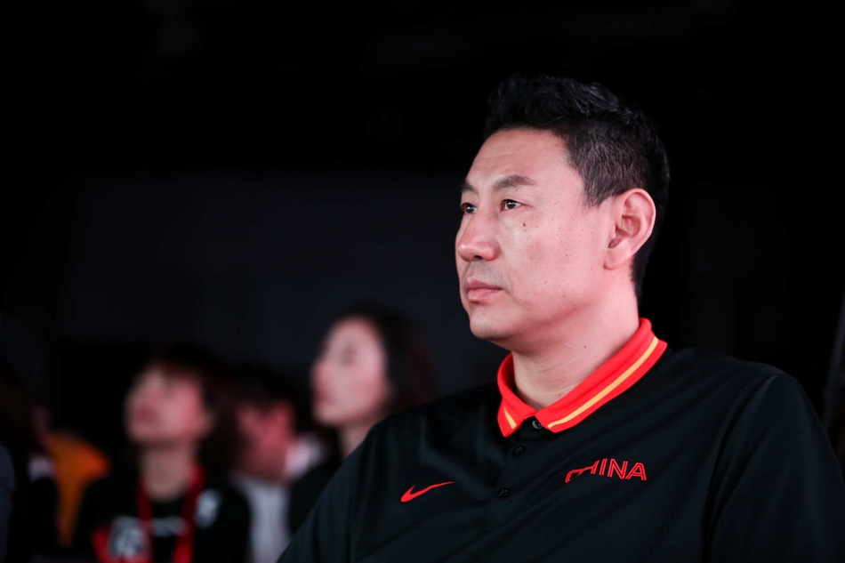 酷炫！中国男篮世界杯全新球衣曝光