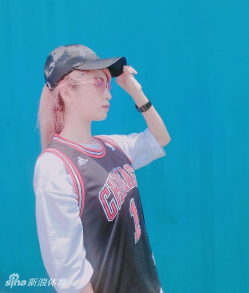 这姑娘如果持球突破 你舍得防守吗？