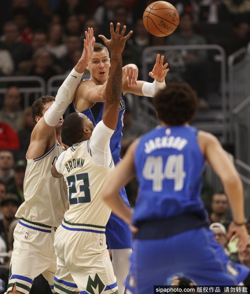 [常规赛]独行侠120-116雄鹿