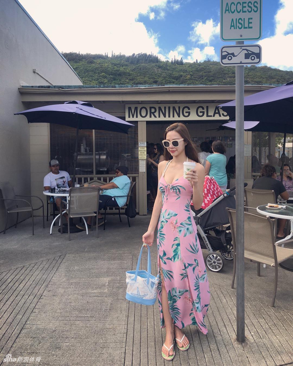 喷血！福建悍将为女友拍摄比基尼写真