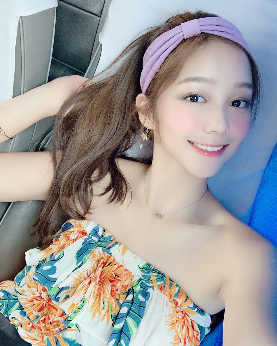 175长腿美女！ 魔鬼身形+甜美脸庞