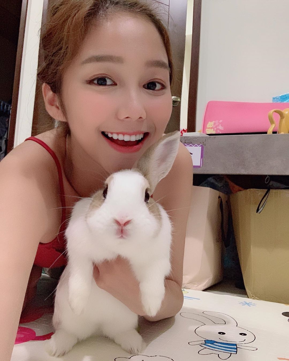 175长腿美女！ 魔鬼身形+甜美脸庞