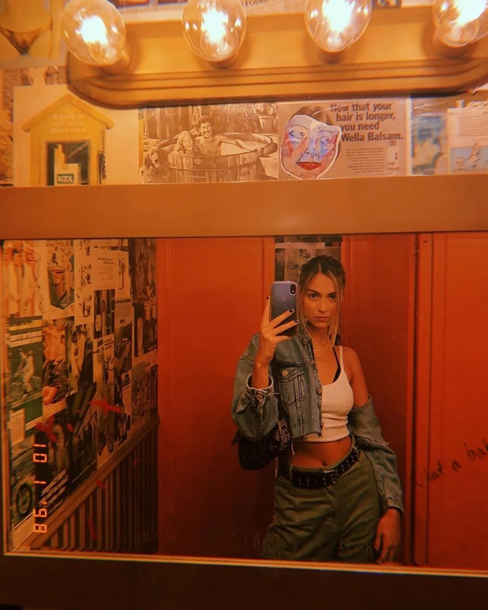 公牛拉拉队员身材绝佳妩媚动人！微微嘟起的小嘴巴，这才叫女人味