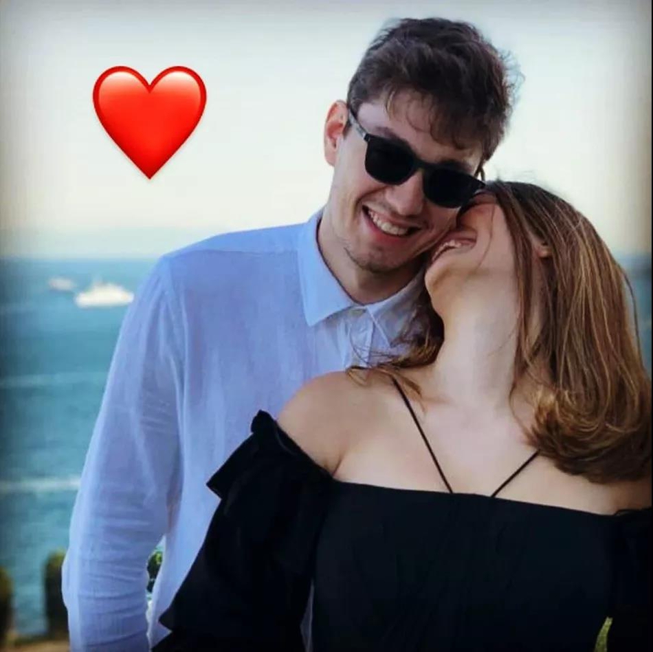 土耳其勒布朗真乃人生赢家！女友是排球运动员，颜值极高身材修长