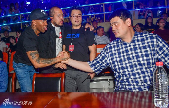 北大胜清华夺CUBA三连冠 姚明颁奖马布里现身