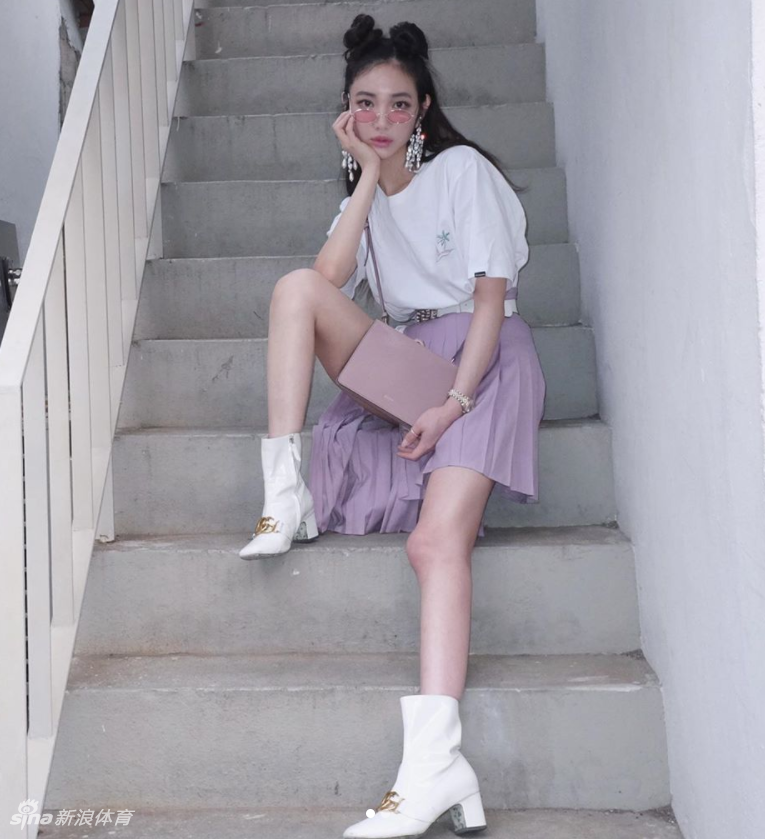 运动达人身材极佳酷爱奢侈品