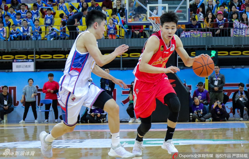 CBA第43轮第二比赛日精彩瞬间
