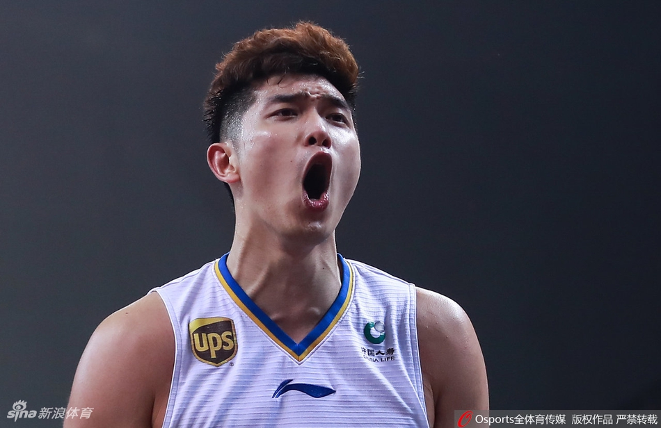 CBA1/4决赛：肯帝亚108-135广东