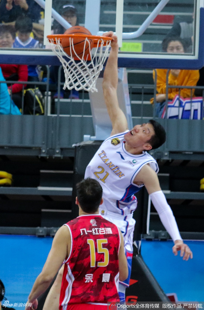 CBA第43轮第二比赛日精彩瞬间