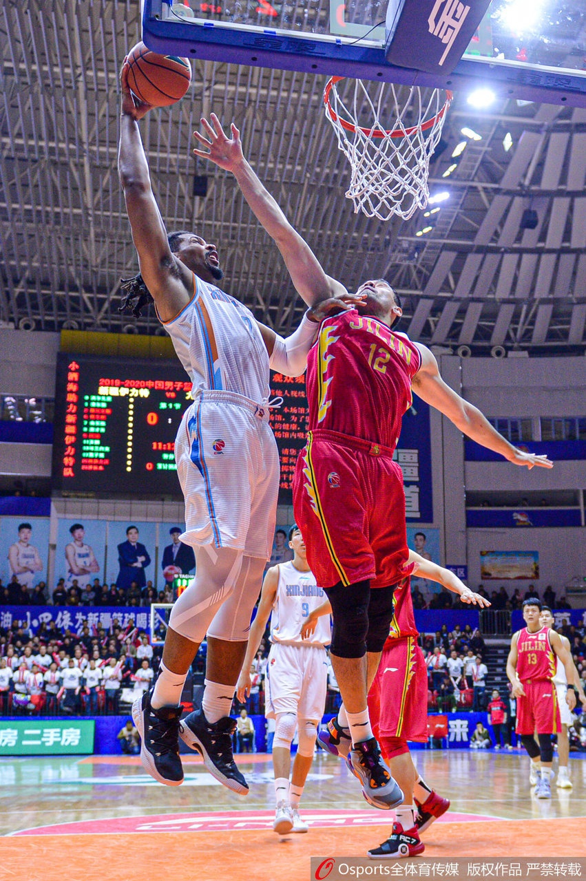 CBA第5轮:新疆112-107吉林