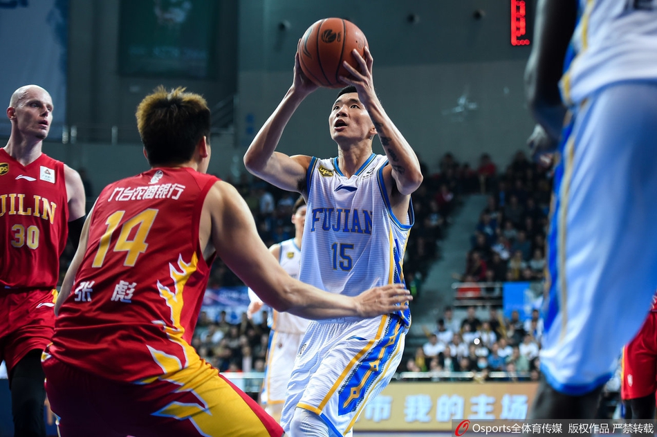 季后赛12进8:福建111-105吉林