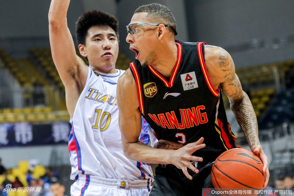 CBA第44轮第二日精彩瞬间